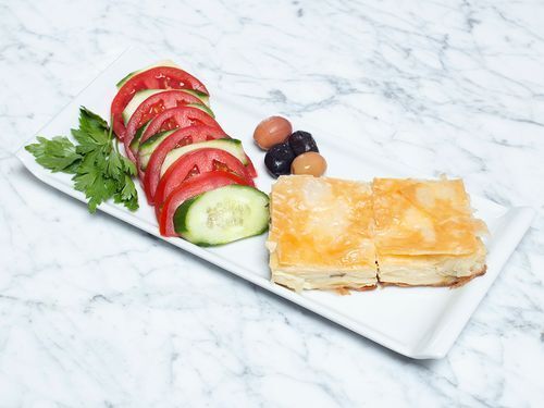 Su Böreği Tabağı