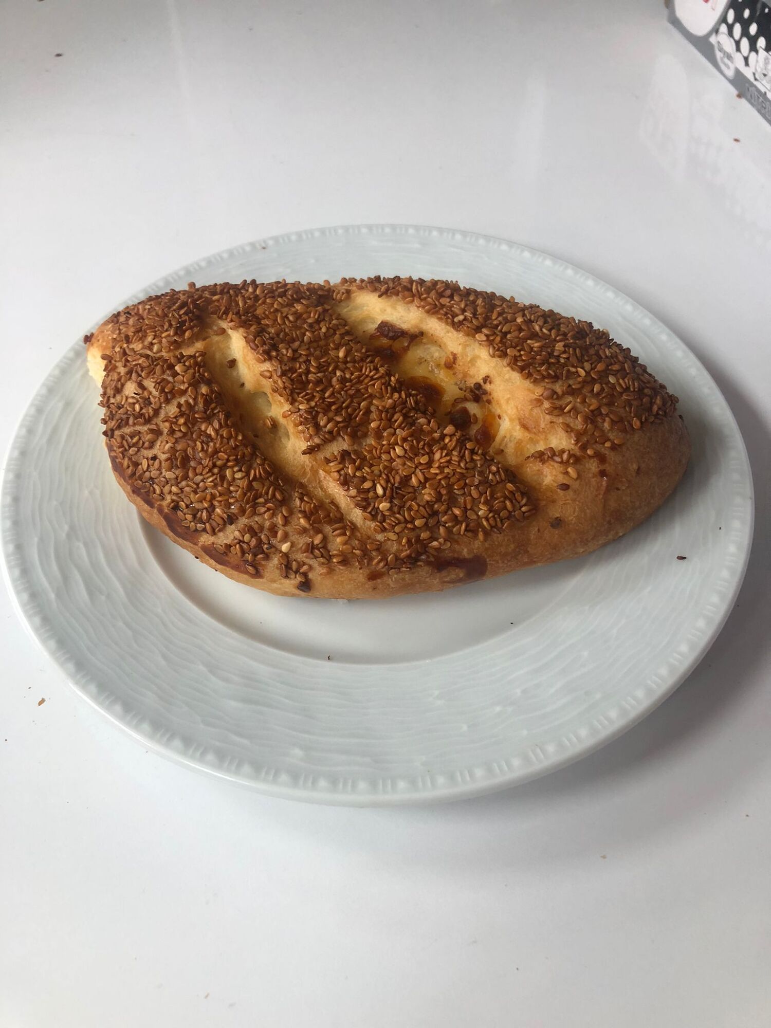 Sosisli Kaşarlı Poğaça
