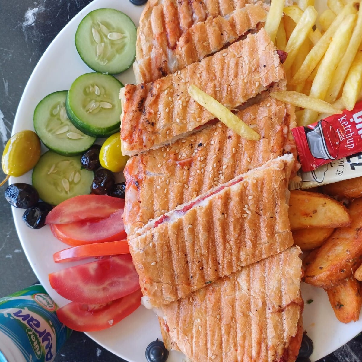 Muzlu Ballı Kaşarlı Tost