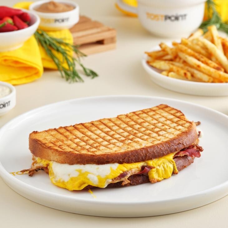 Bastırmalı Tost