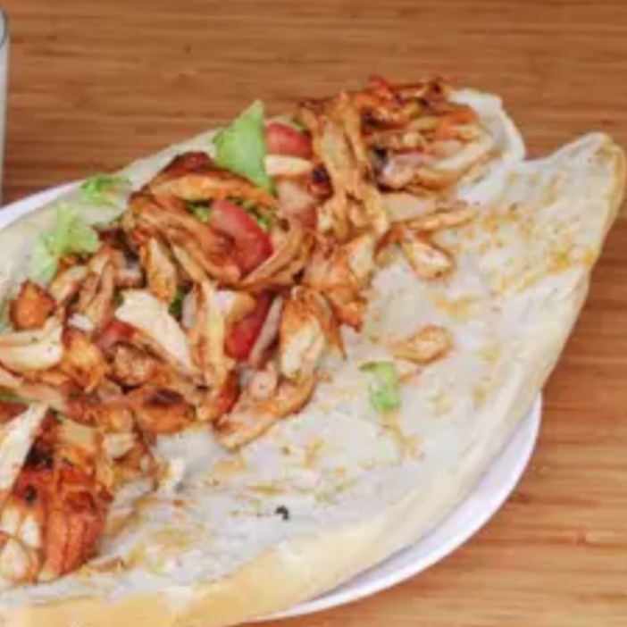 Tam ekmek arası tavuk döner