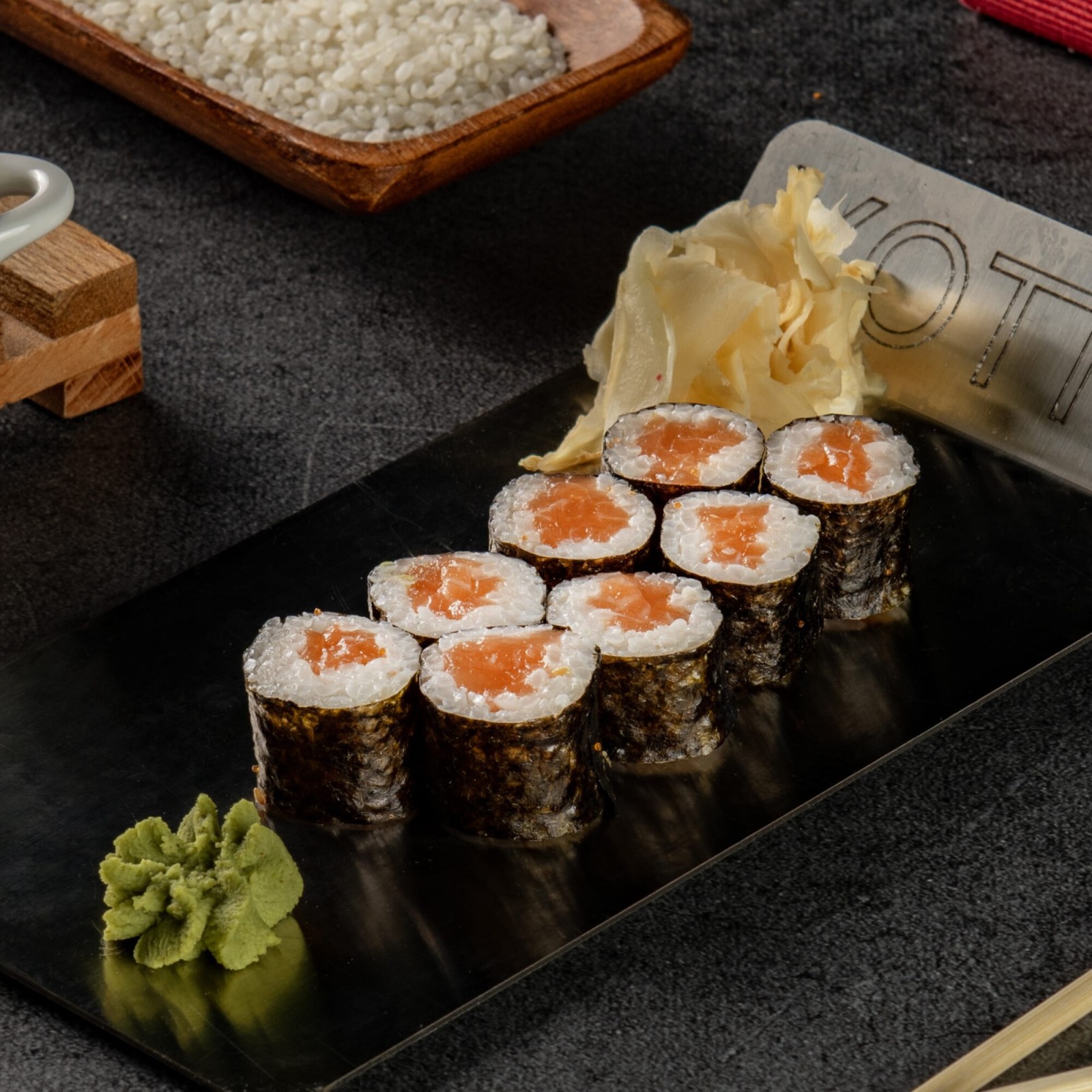 Salmon Maki