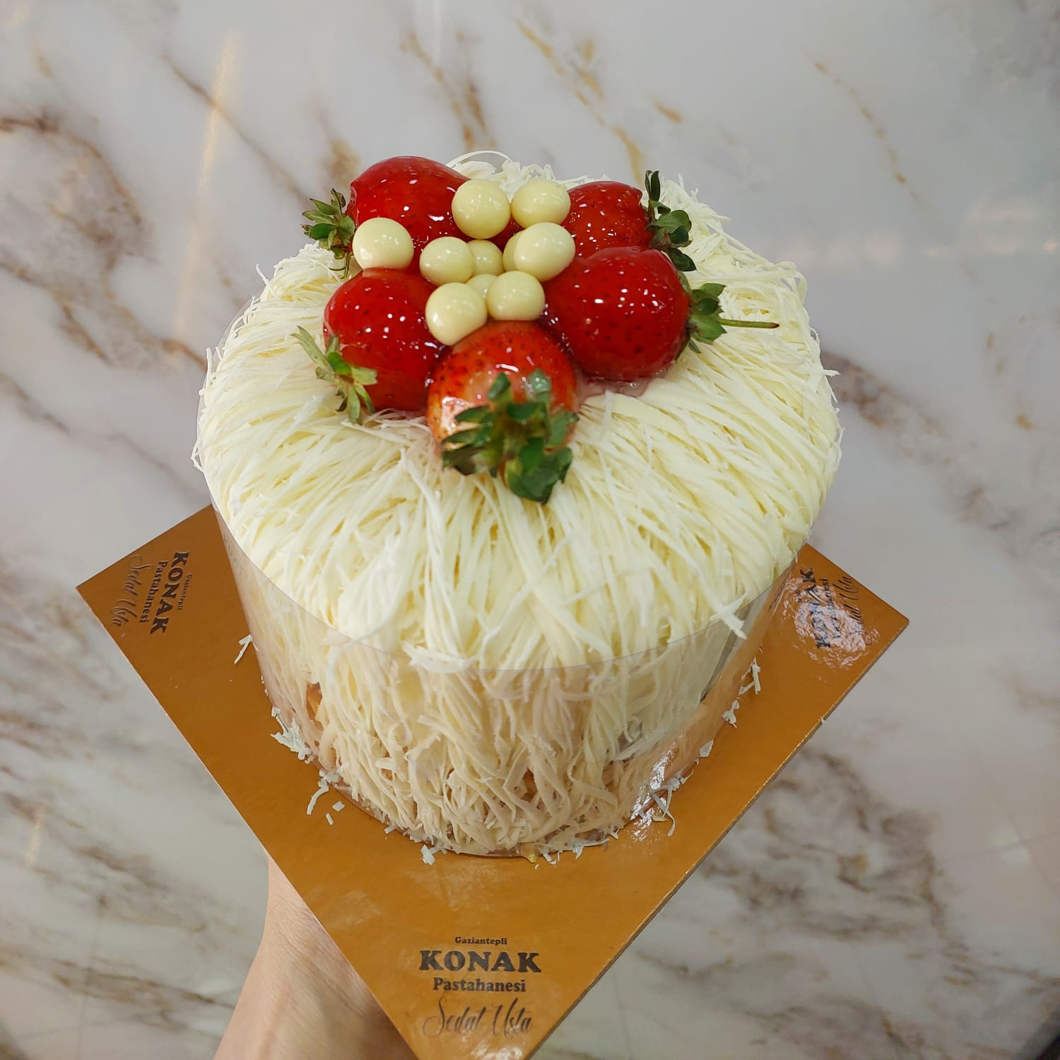 Fındıklı Muzlu Pasta (No.0)(4-6 kişilik)