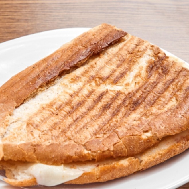 Peynirli Tost