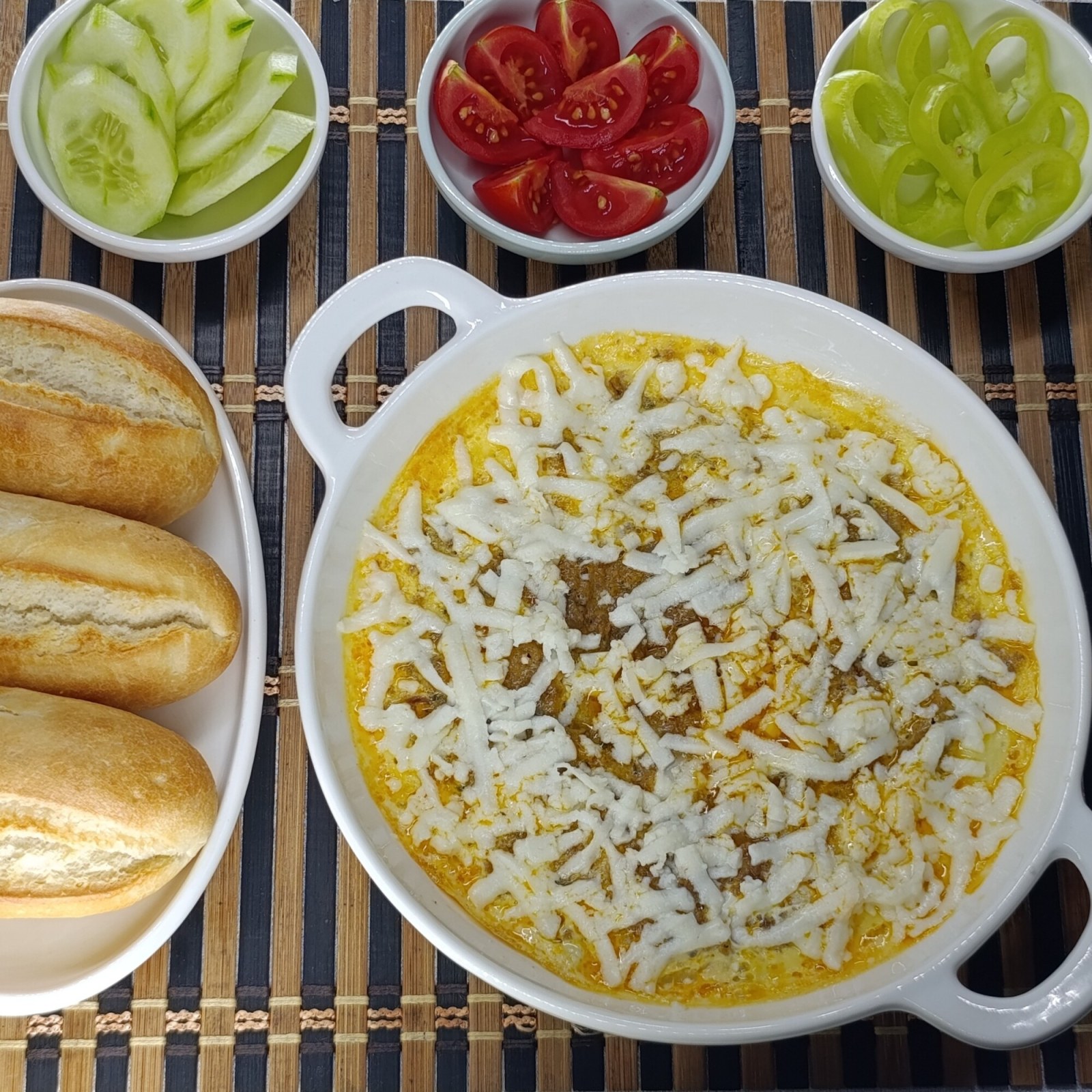 Kıymalı Kaşarlı Omlet