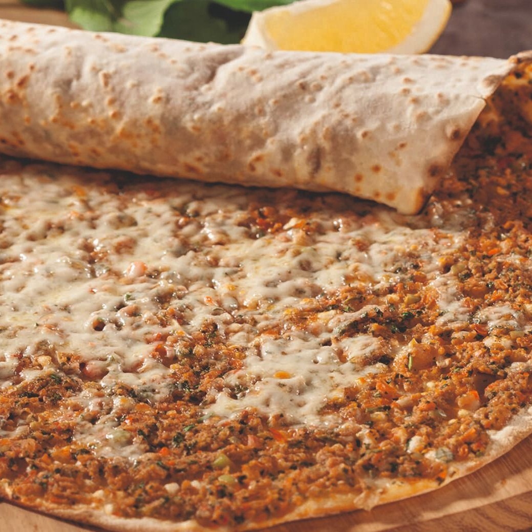 Kaşarlı Lahmacun