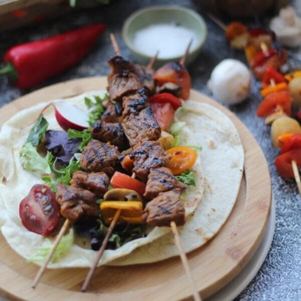 Yarım Ekmek Arası Kuzu Şiş (Tek Şiş)