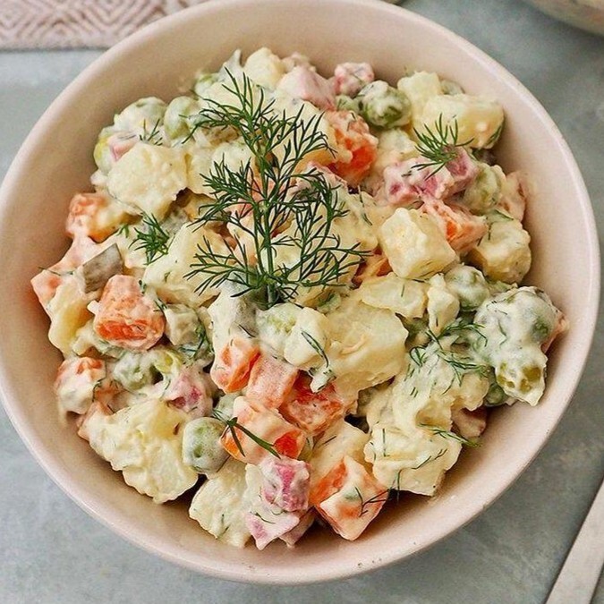 Rus Salatası (Olivye)