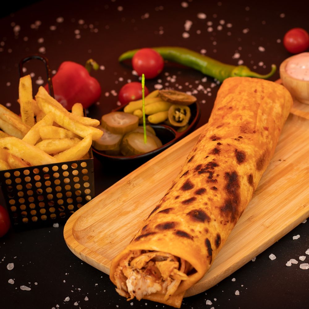 Kaşarlı Tavuk Döner Menü