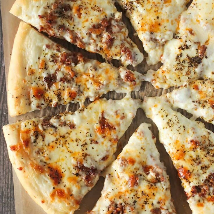 Krema tavuklu Mantarlı Pizza