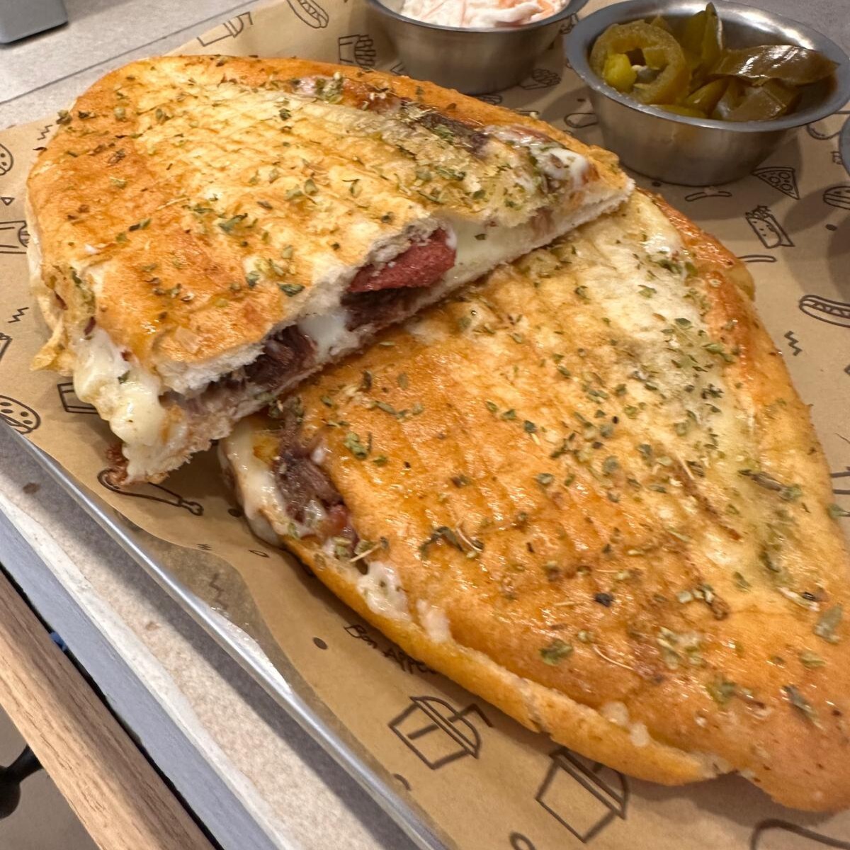 Yumurtalı Karışık Tost