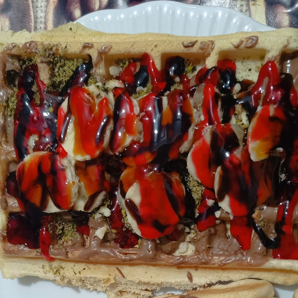 Frambuaz Çikolatalı Waffle