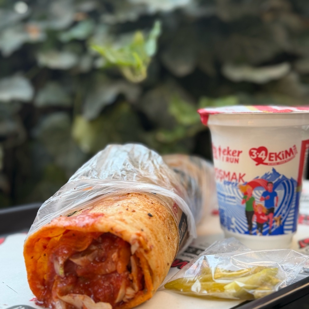 150 gr Muhteşem Menü Tavuk Dürüm Ayran 270 cl
