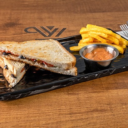 Kekikli Zeytinli Tost