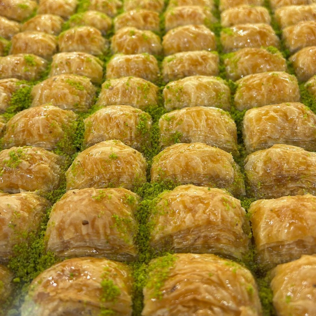 Antep Fıstıklı Baklava (1 kg.)