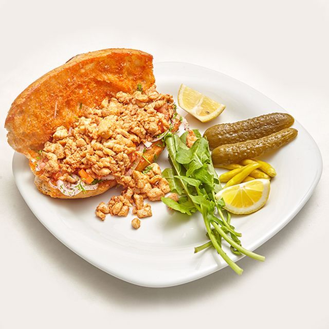Yarım Ekmek Arası Tavuk Tantuni
