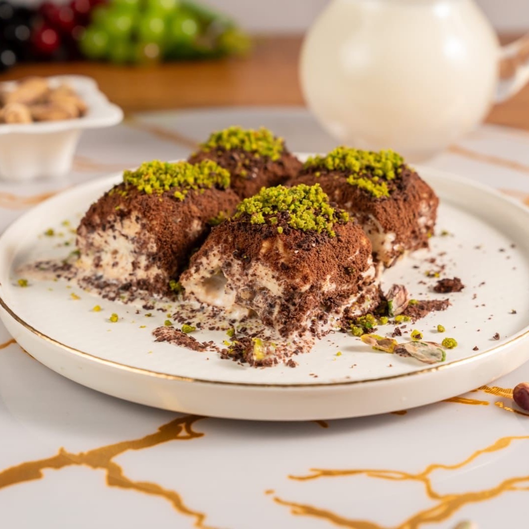 Bitter Çikolatalı Antep Fıstıklı Soğuk Baklava (400 Gr)