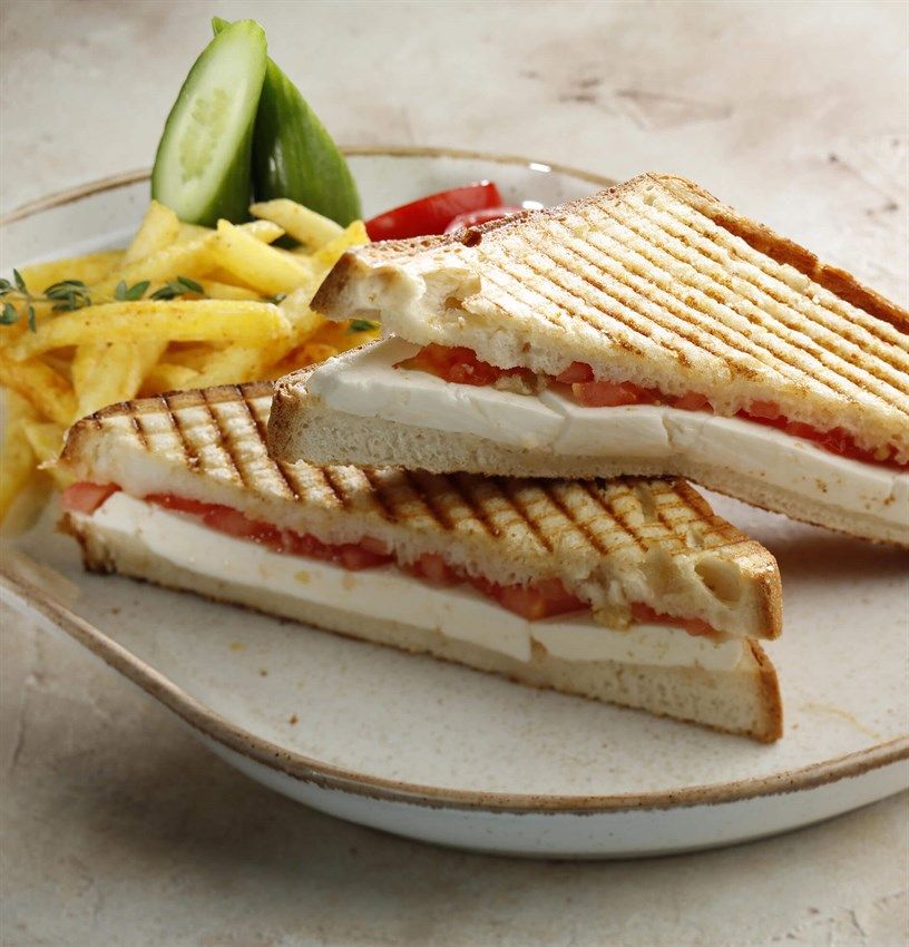 Beyaz Peynirli Kare Tost