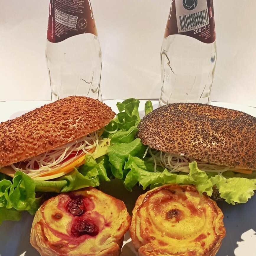 Bagel Sandviç 4 Peynirli +Nata +Gazoz