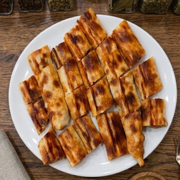 Kıymalı Kaşarlı Pide (Kapalı)