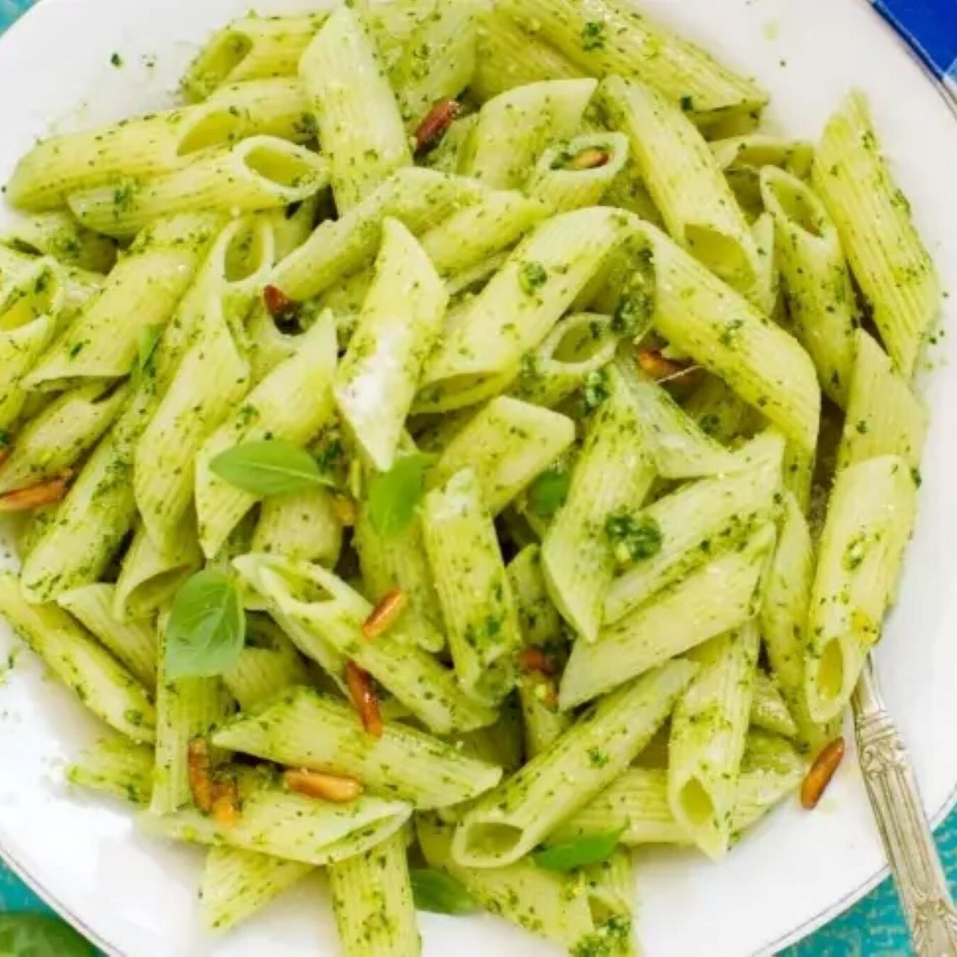Pesto Soslu Makarna