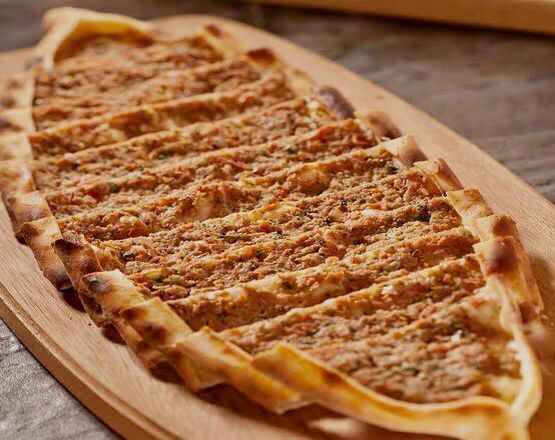 Kıymalı Pide
