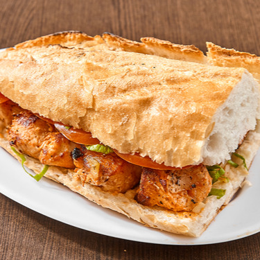 3/4 Ekmek Arası Tavuk Şiş+Coca Cola