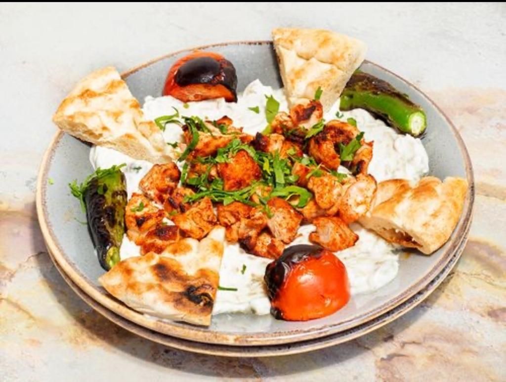 Alinazik Kebap ( Çöp Şişten )