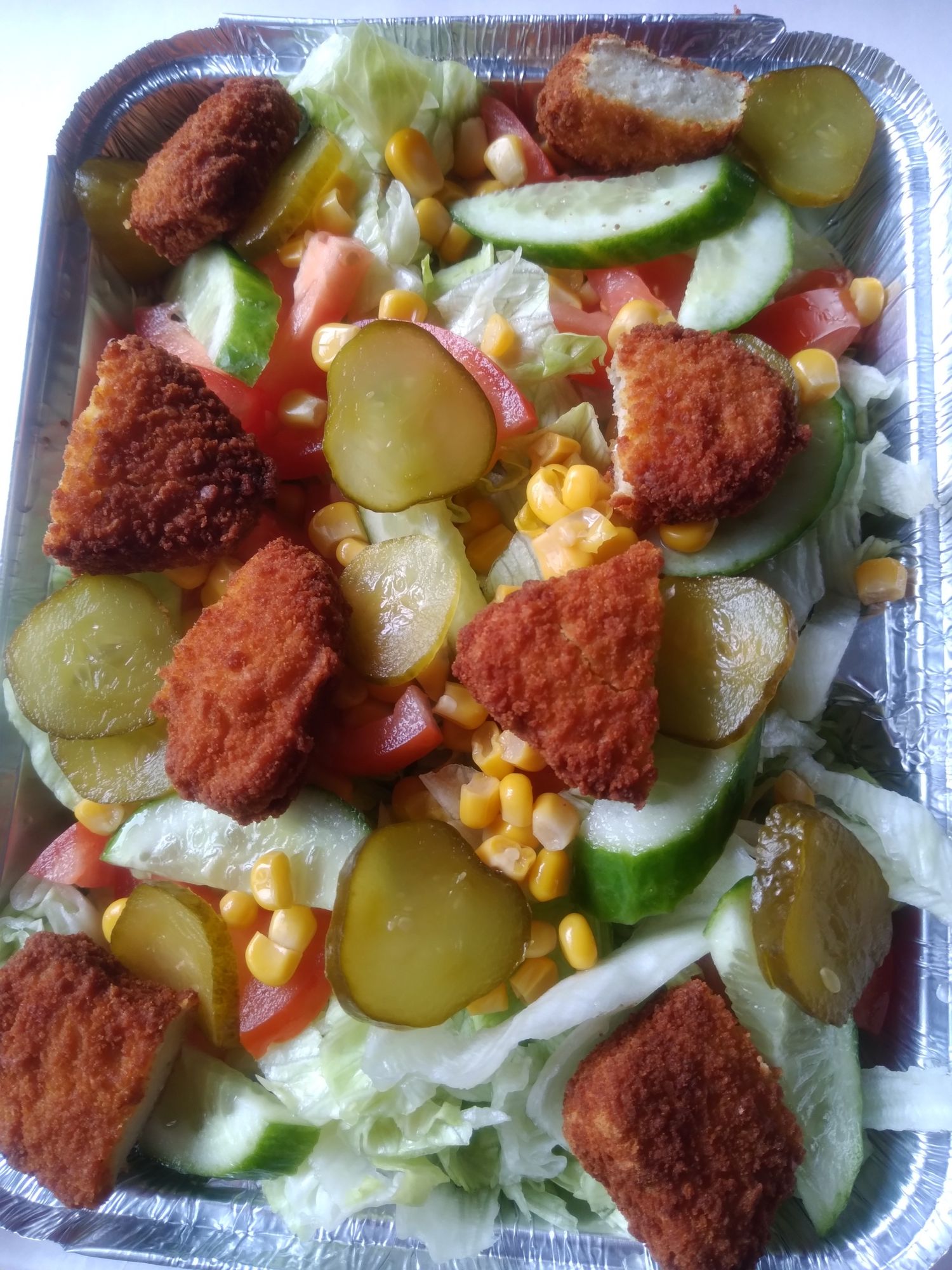 Şinitzelli Salata
