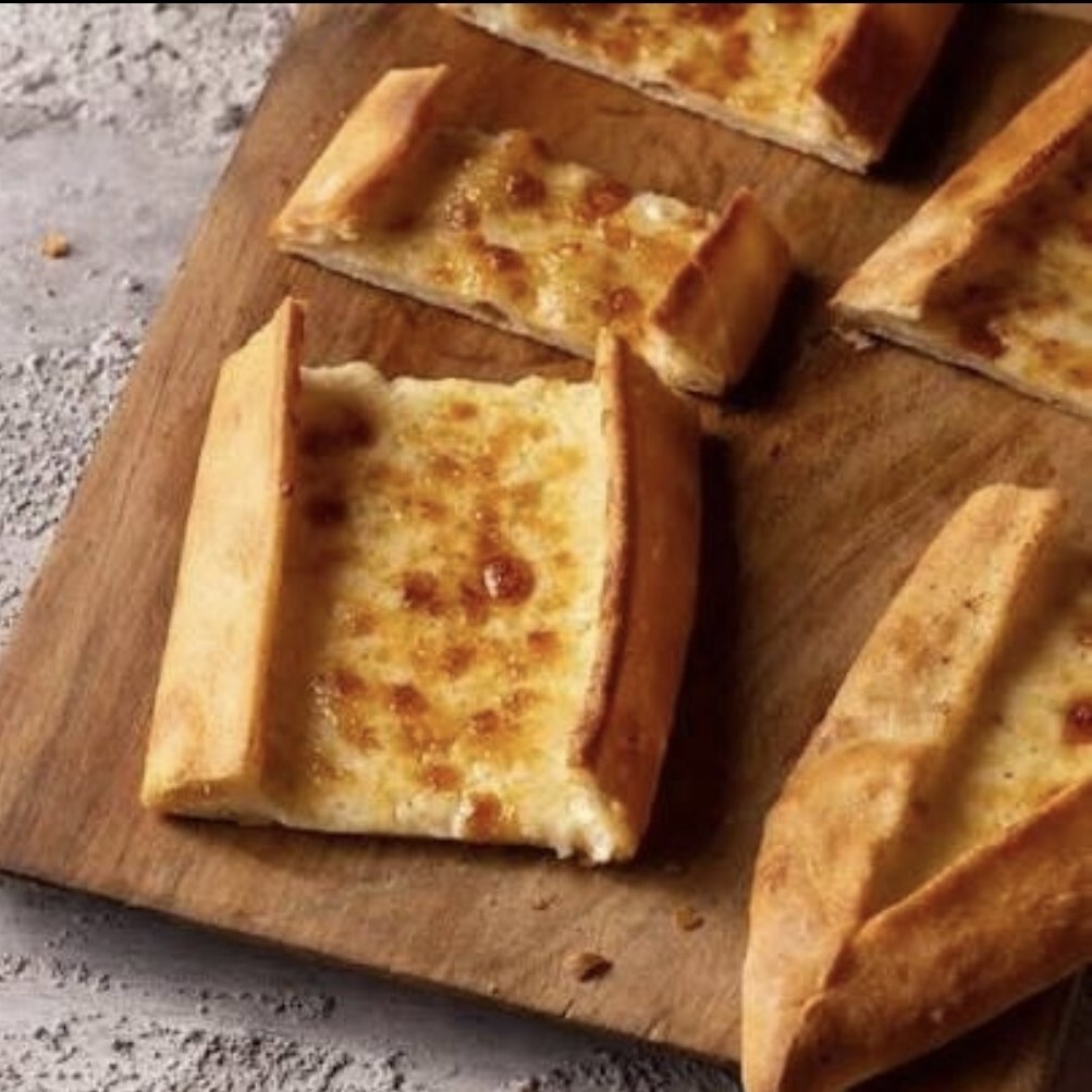 Kaşarlı Pide
