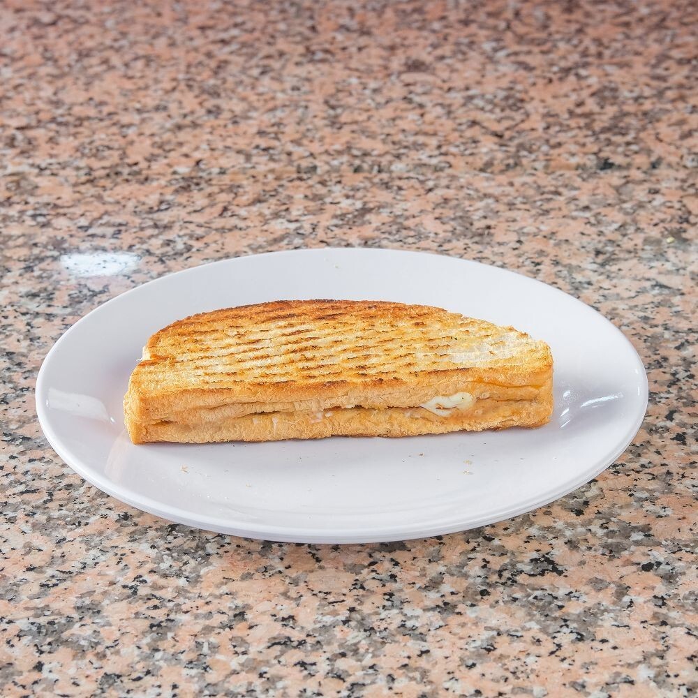 Ayvalık Ekmeğine Beyaz Peynirli Tost