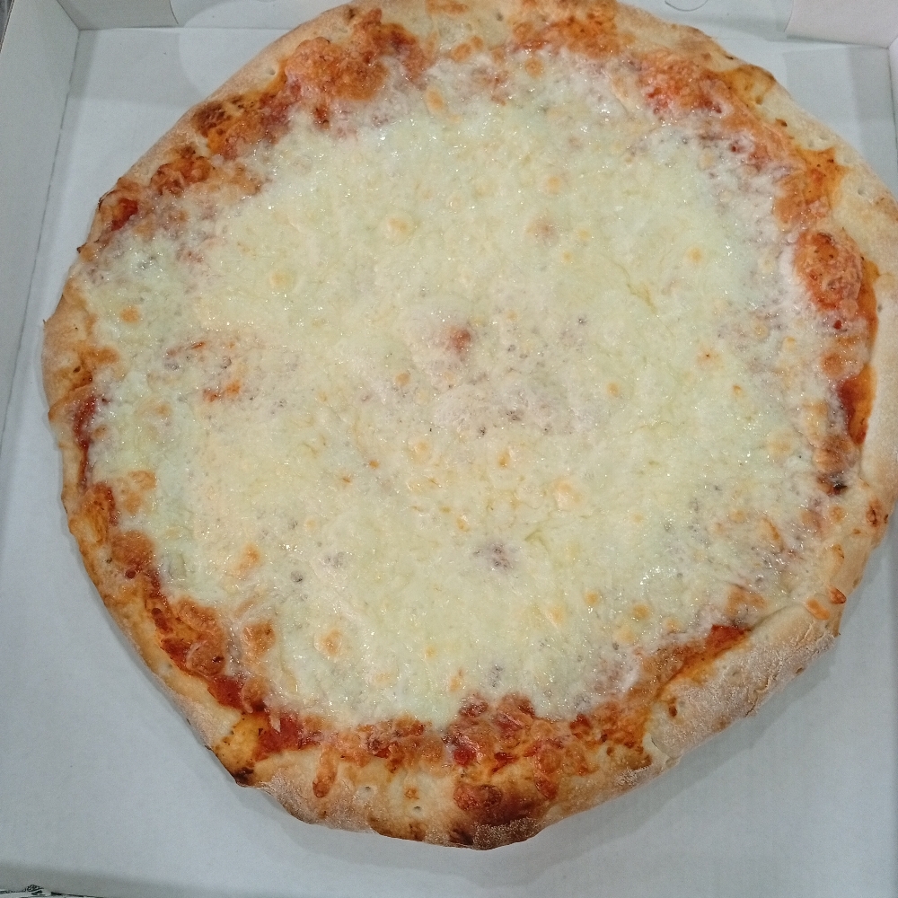 Napolitan soslu Margherita Pizza (2-3 Kişilik
