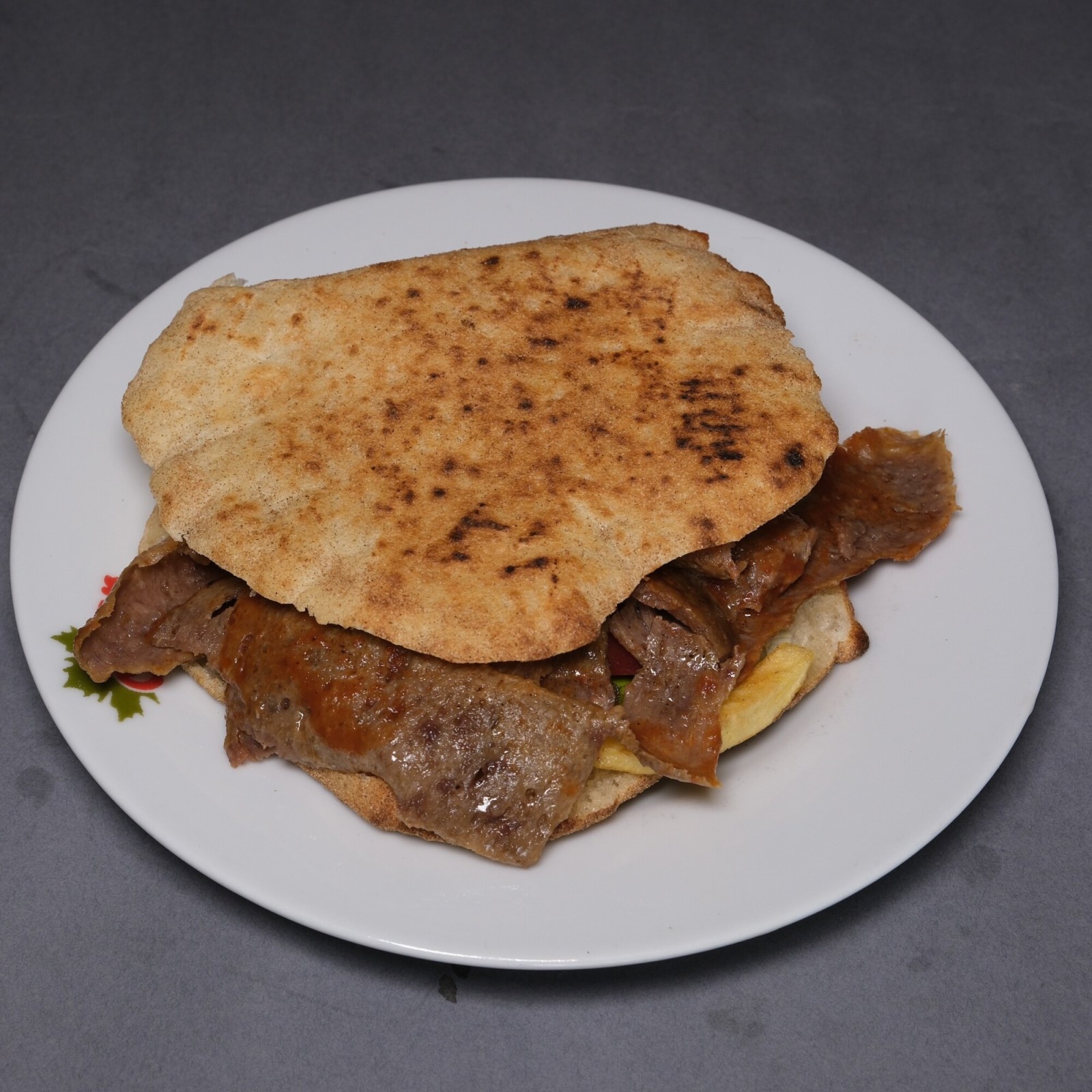 Tombik Ekmek Arası Et Döner