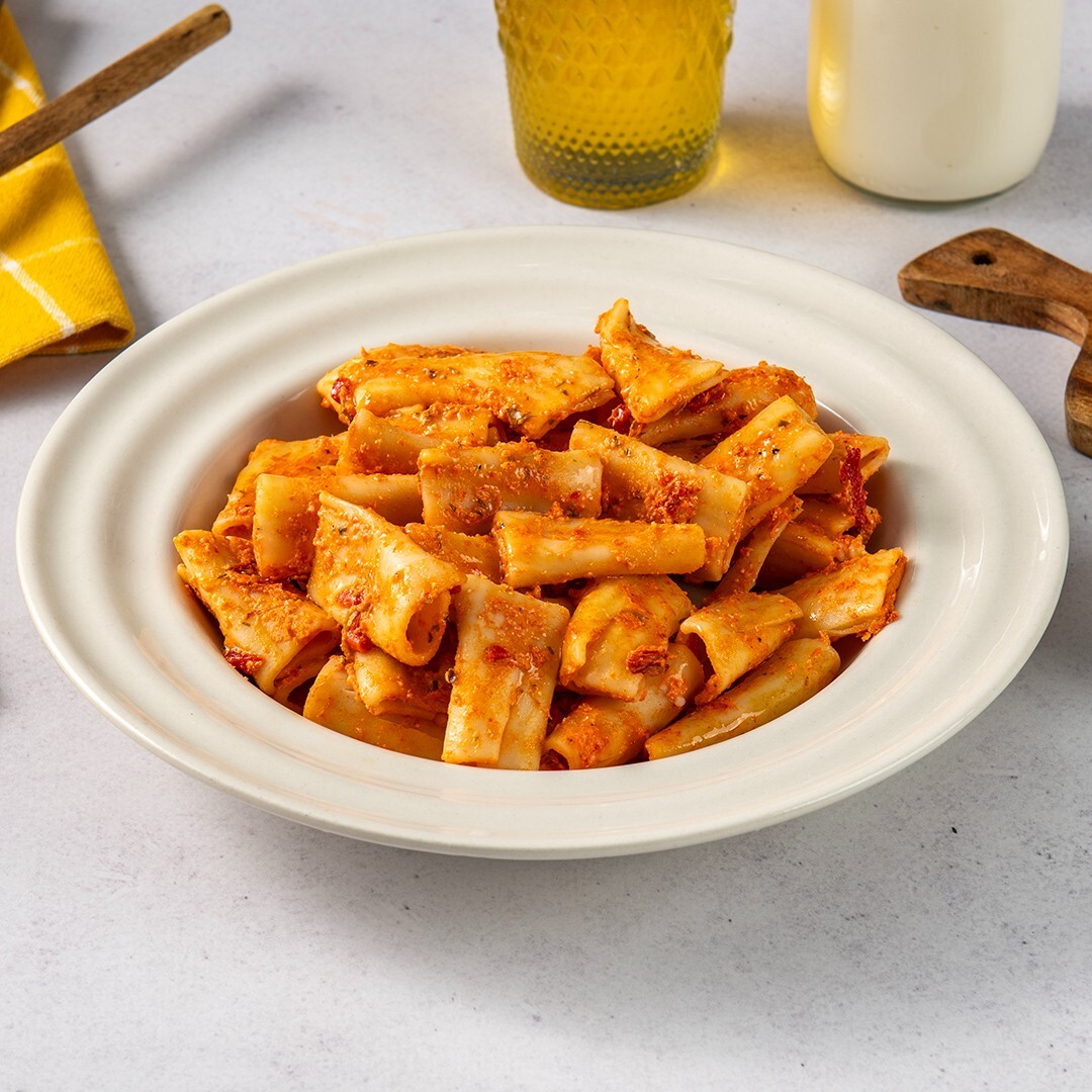 Közlenmiş Biberli Peynirli Rigatoni Makarna