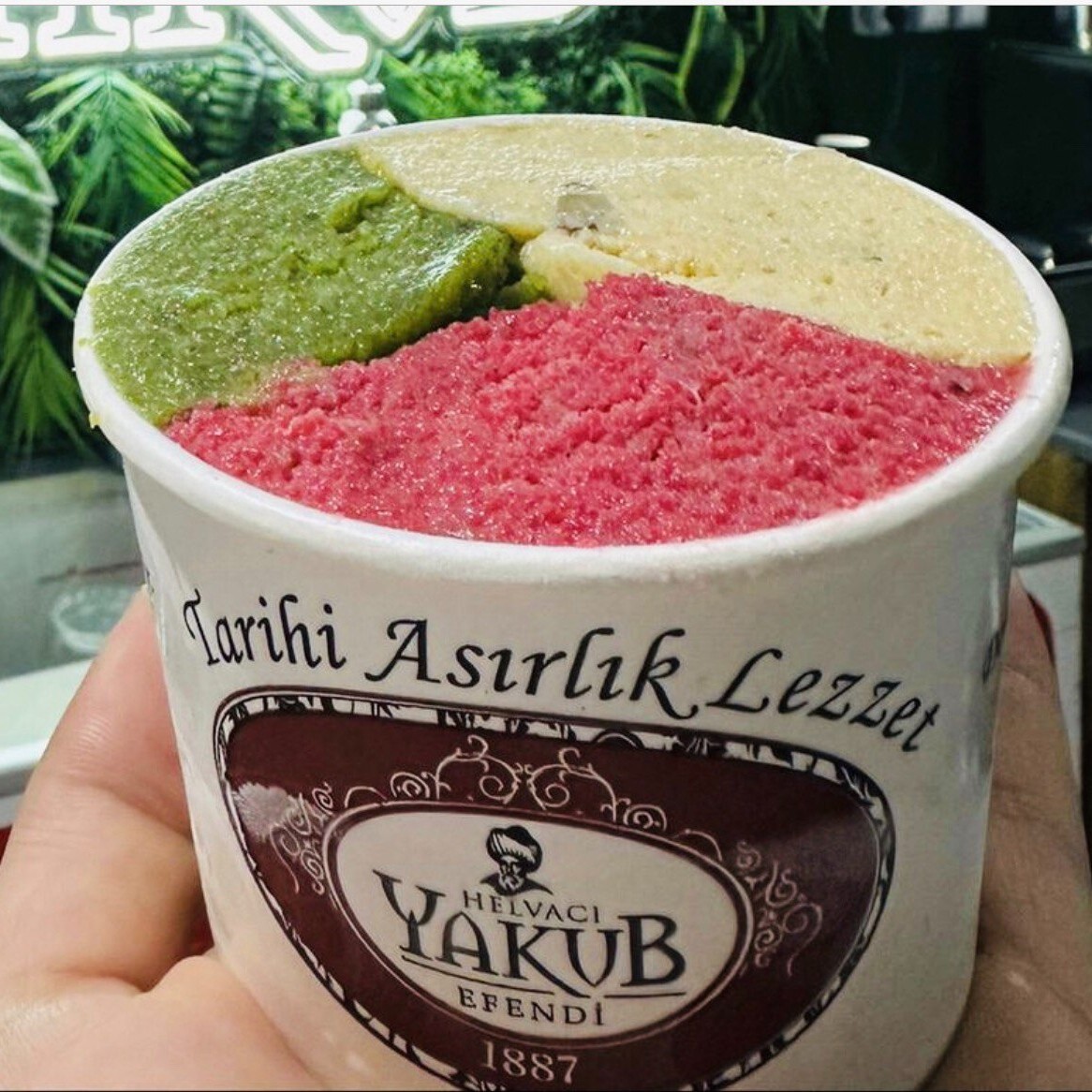 Antep Fıstıklı-Beyaz Çikolatalı-Frambuaz