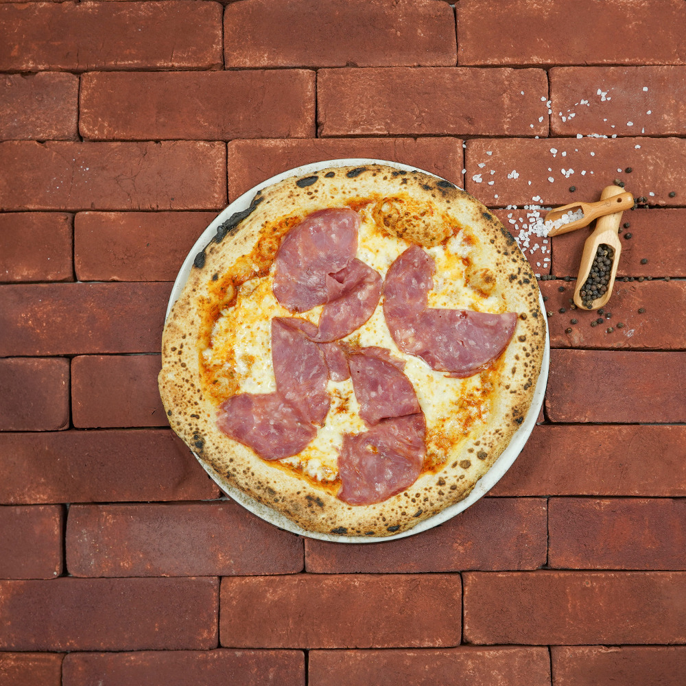 Dana Füme Pizza