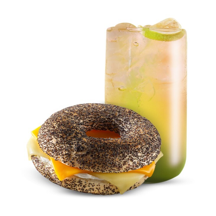 Lime Cooler & Üç Peynirli Bagel