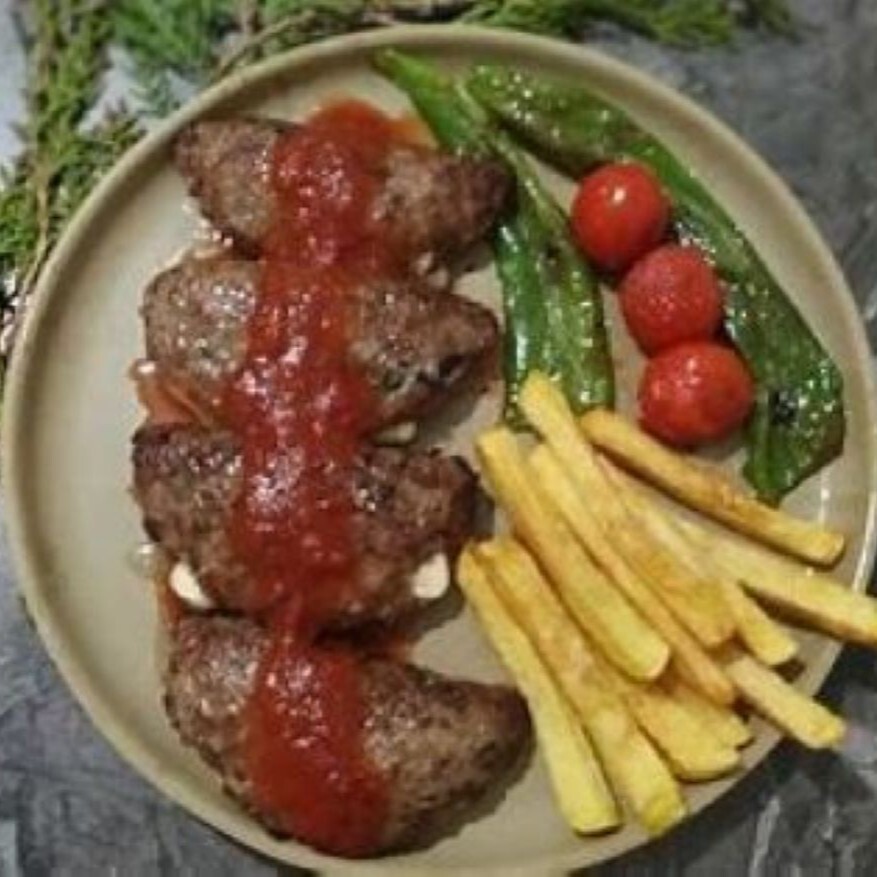 Kaşarlı Köfte