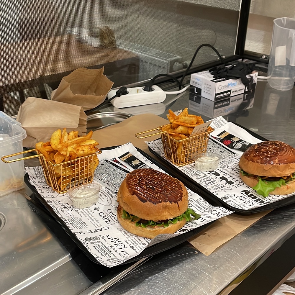 Classic Burger & Özel Patates Kızartması