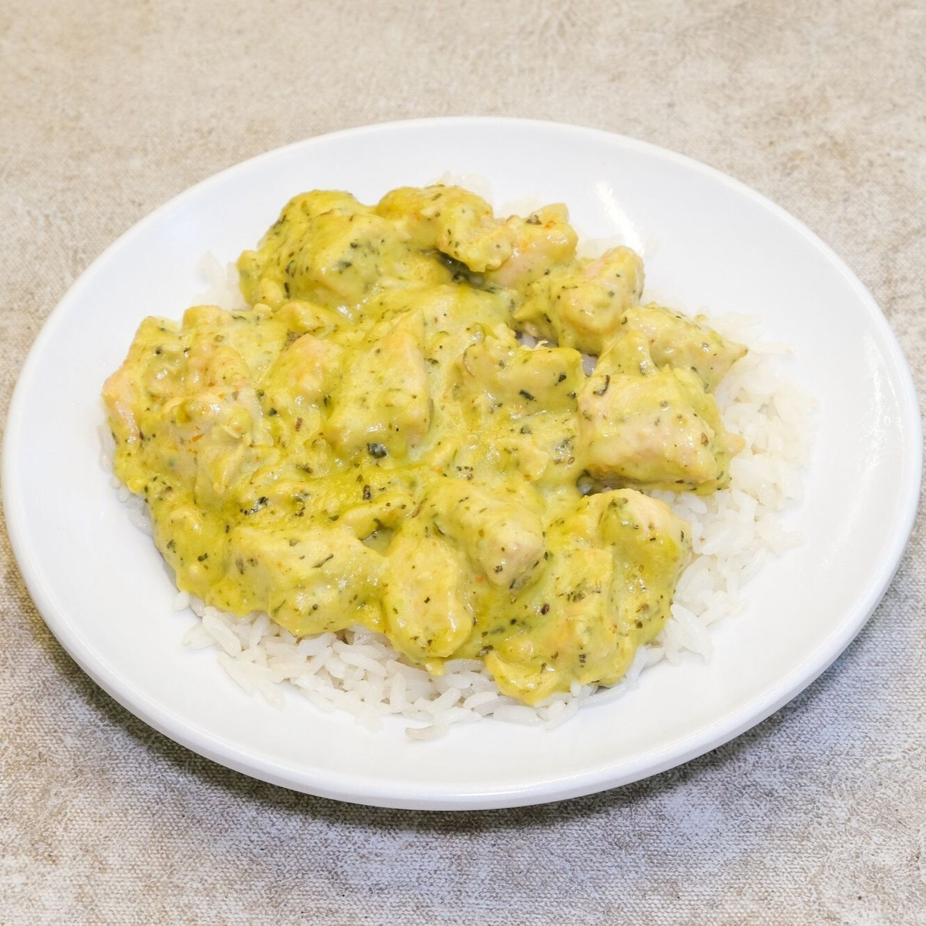 Pesto Soslu Tavuk Pilav