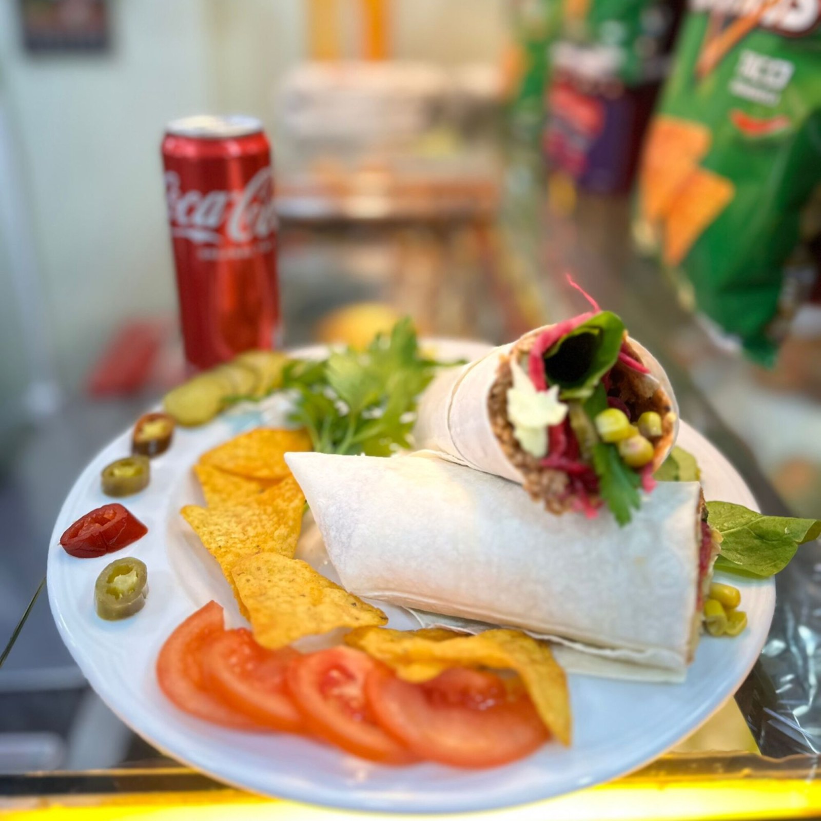 Mega Çiğ köfte Dürüm (150 Gr) + 330 Ml. Coca Cola