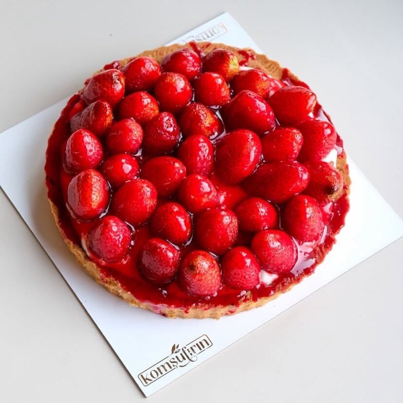 Çilekli Tart (8-10)
