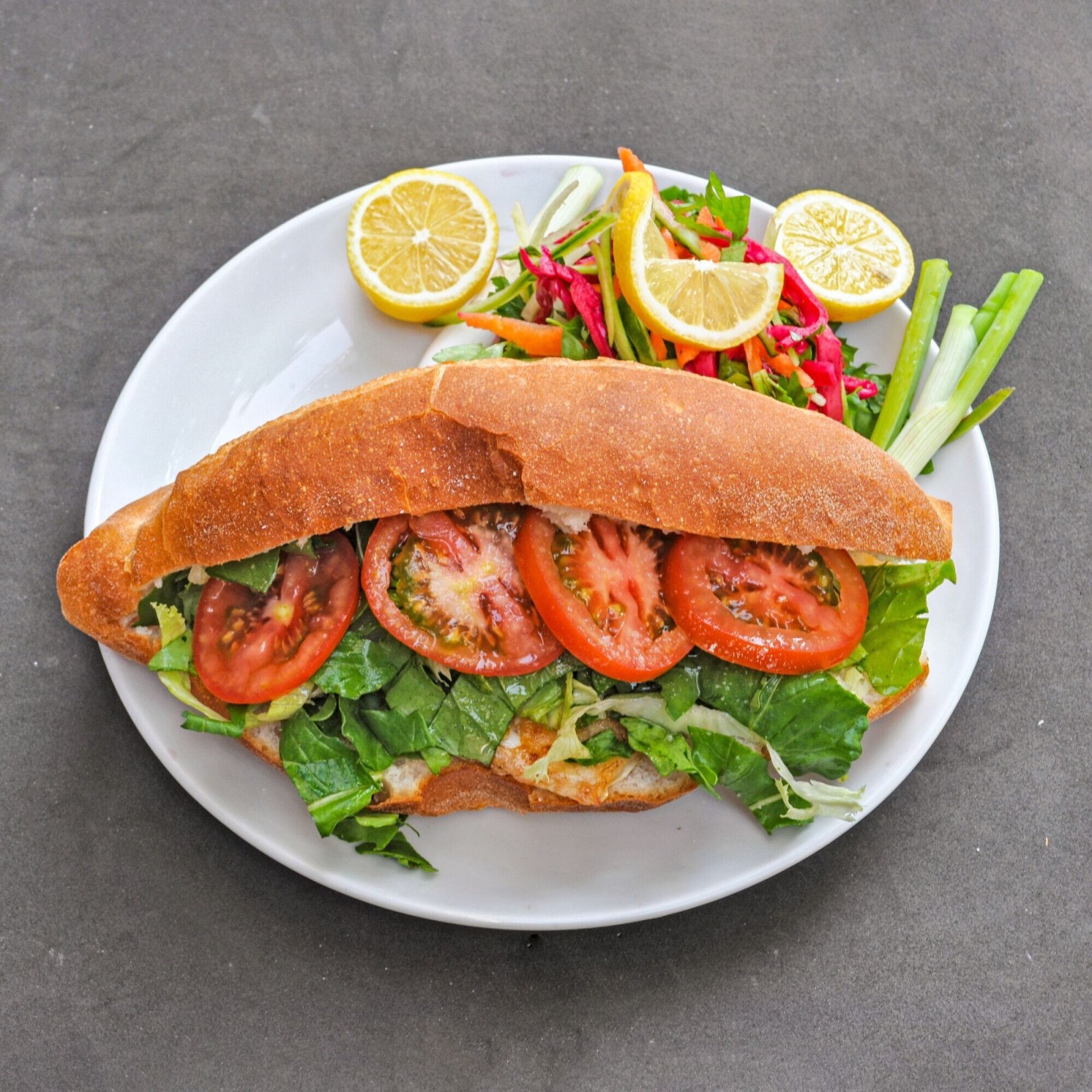 Yarım Ekmek Arası Levrek