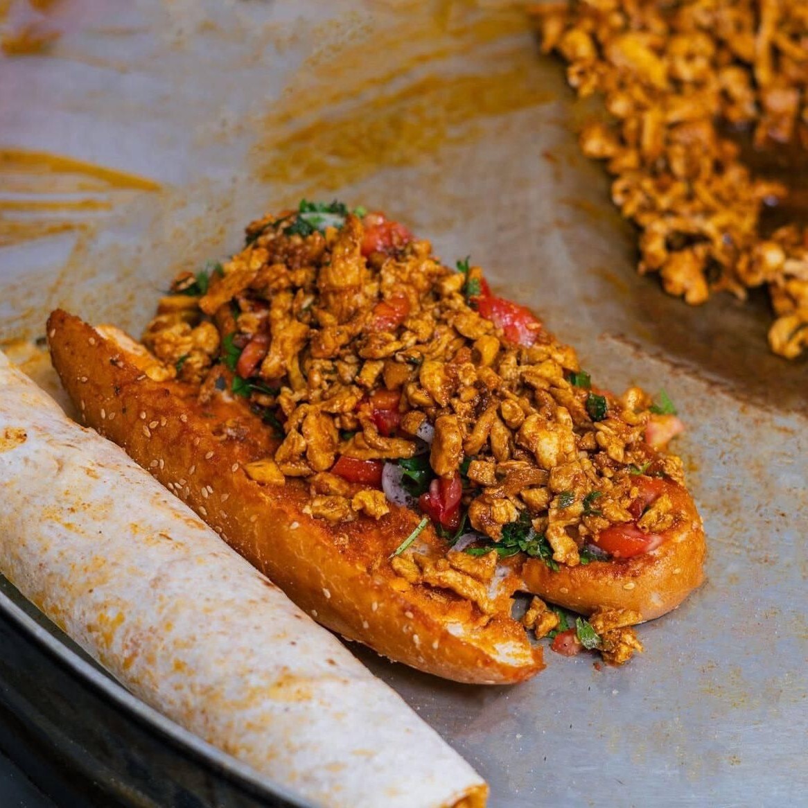 Ekmek Arası Tavuk Tantuni