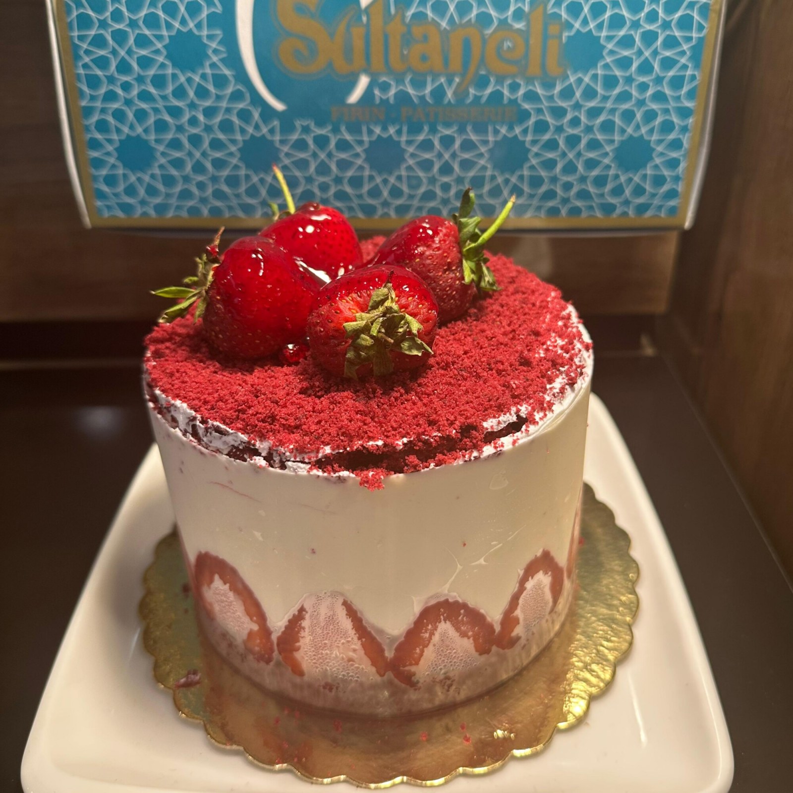 Red Velvet Pasta (6-8 Kişilik)