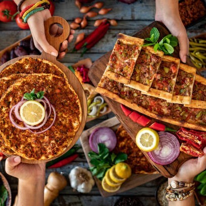 3 Adet Lahmacun + 330 ml Büyük Ayran