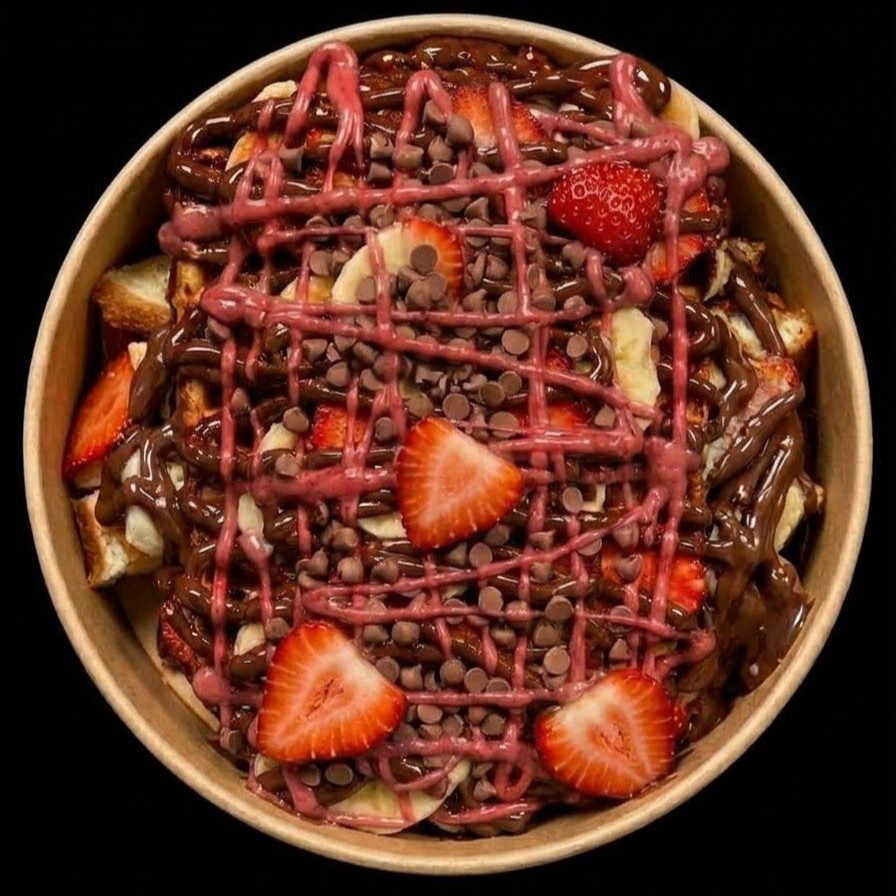 Çilekli Waffle Bowl