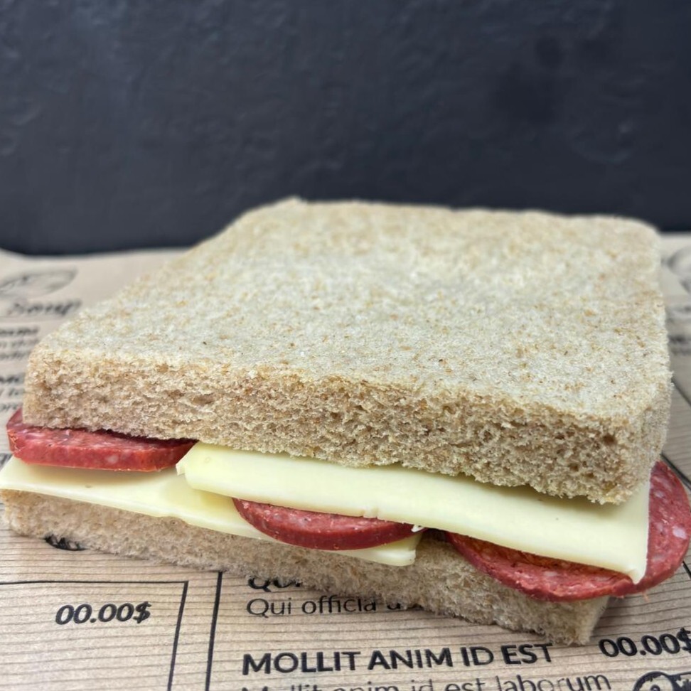 Kenarsız Tam Buğday Çavdarlı Ekmekten Karışık Tost