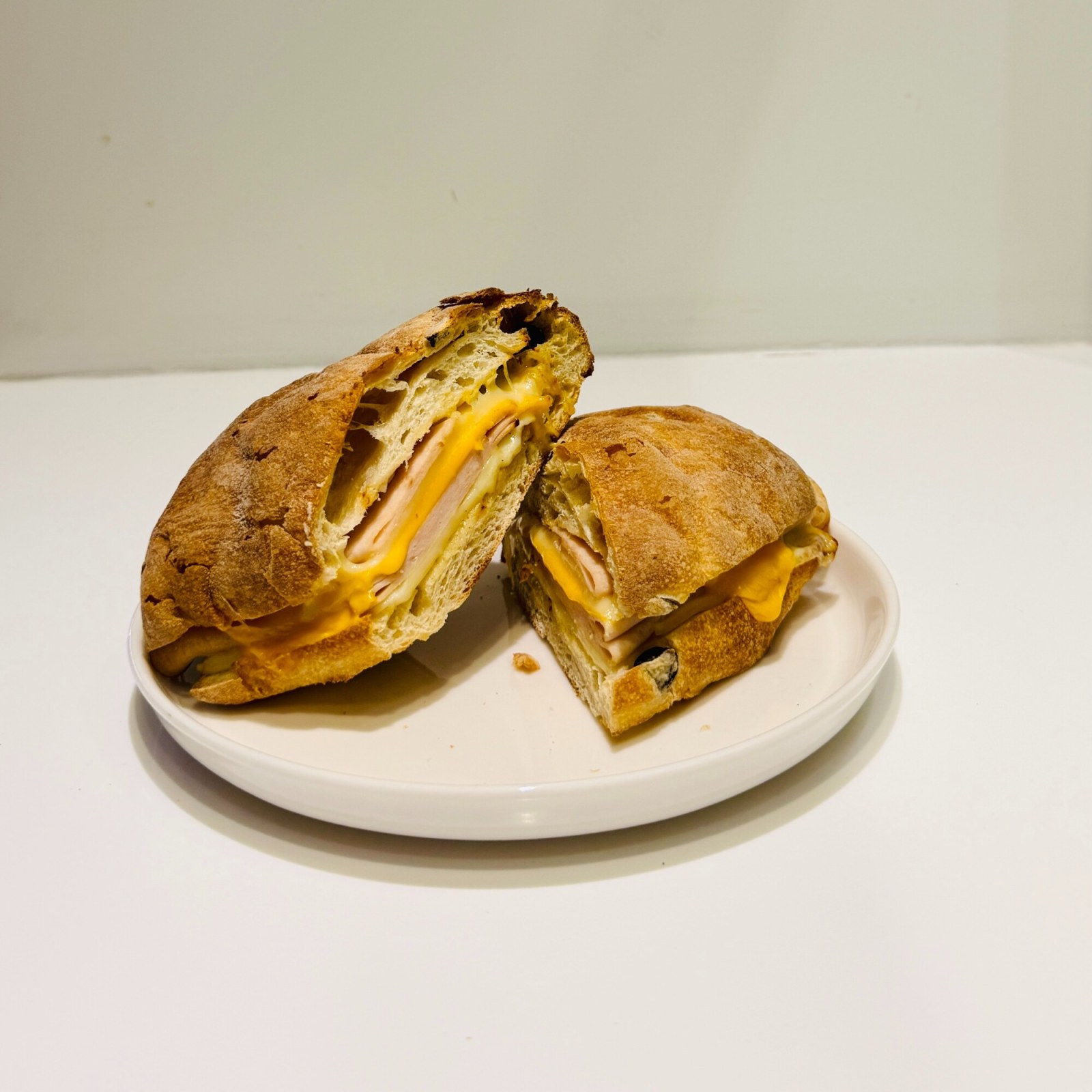 Hindi Füme Ciabatta Sandviç
