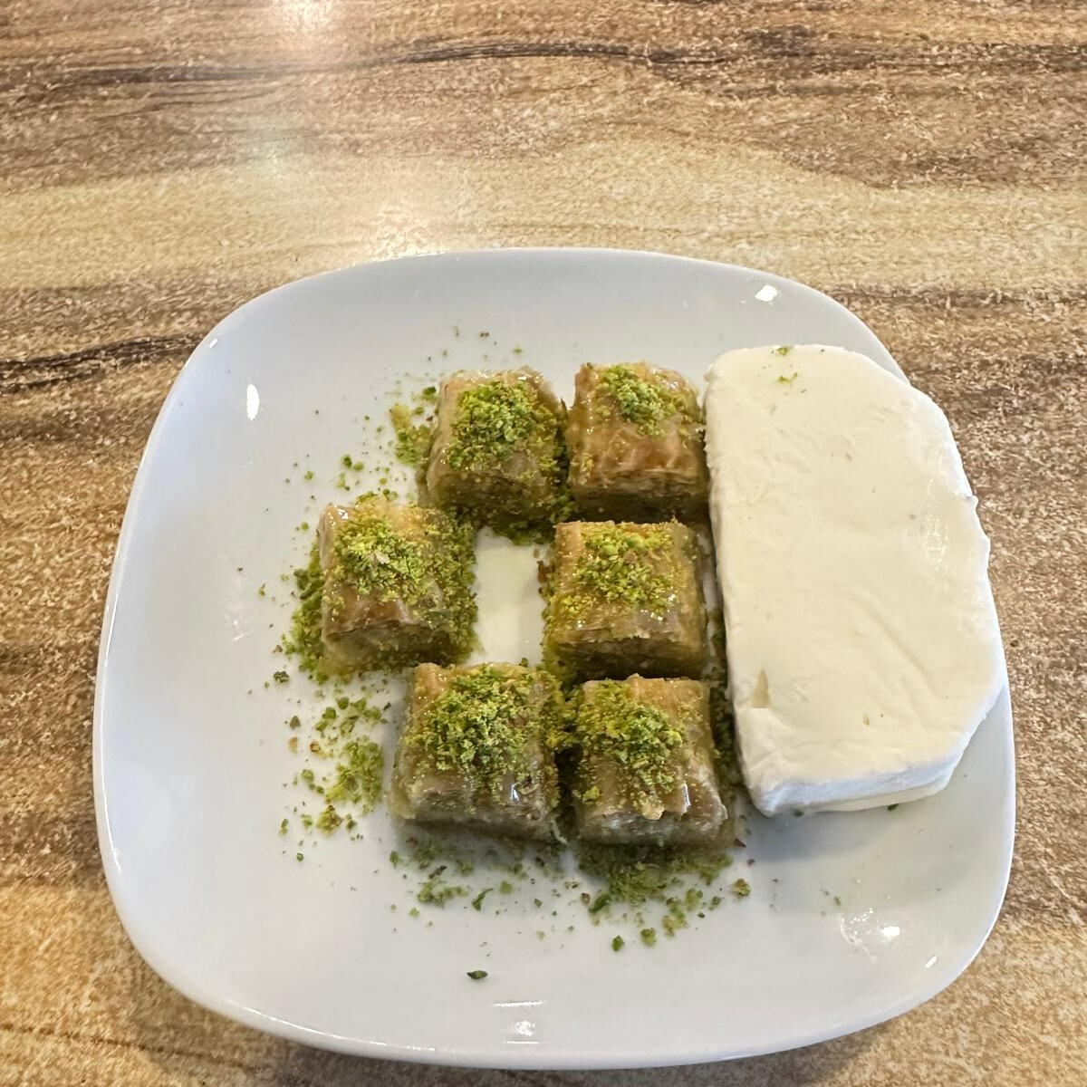 Cevizli Sarma Baklava (1 kg)